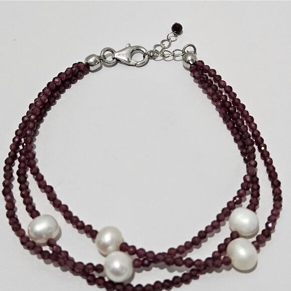 NWOT, Natural Garnet and pearl bracelet - Picture 2 of 3